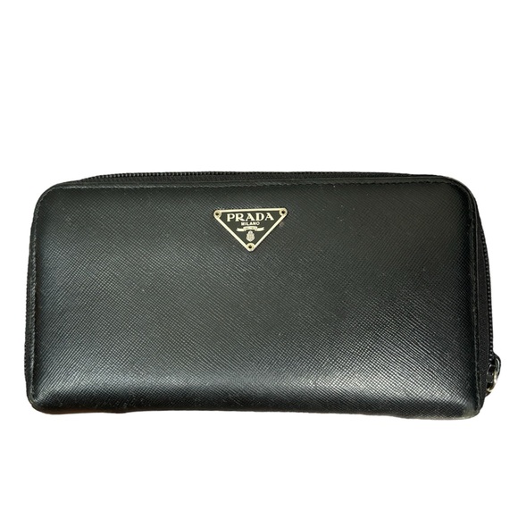 LousinPrada Zippy Long Wallet in Black Saffiano Leather - Picture 1 of 10